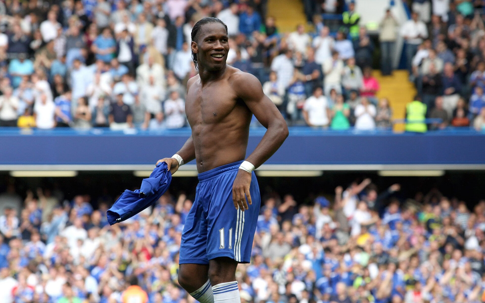 比赛场馆：主场改造完工提升观赛体验与安全标准，竞赛场馆运行